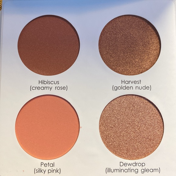 💕 host pick 💕 Seraphine Botanicals Happy Hibiscus Blush palette - Picture 4 of 5